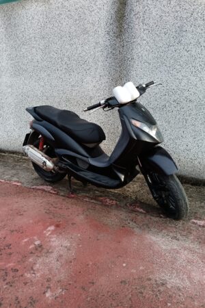 Piaggio Beverly 200 Scooter 200cc Patente A2 - Nero Usato Pronta Consegna
