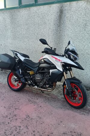 Benelli TRK 902 Stradale Nuova Moto Crossover 900cc Patente A - Heron White Pronta Consegna